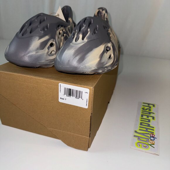 Adidas Yeezy Foam RNR MX Moon Grey Mens Size 7 NEW in Box - Picture 8 of 10